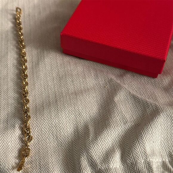 Givenchy Gold Tone Chain Bracelet with Red Jewelry Box - Picture 1 of 8